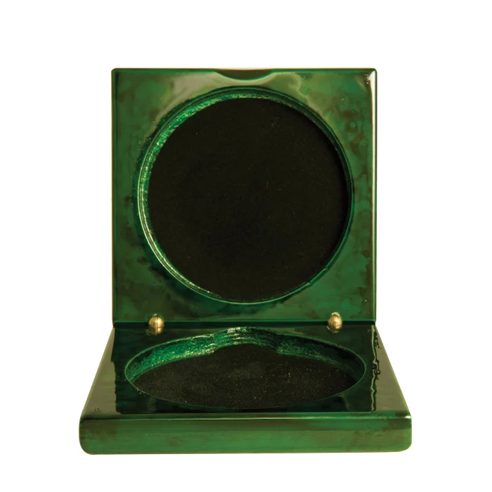 1404-2gn-green Green medal case with res / ilient construction
