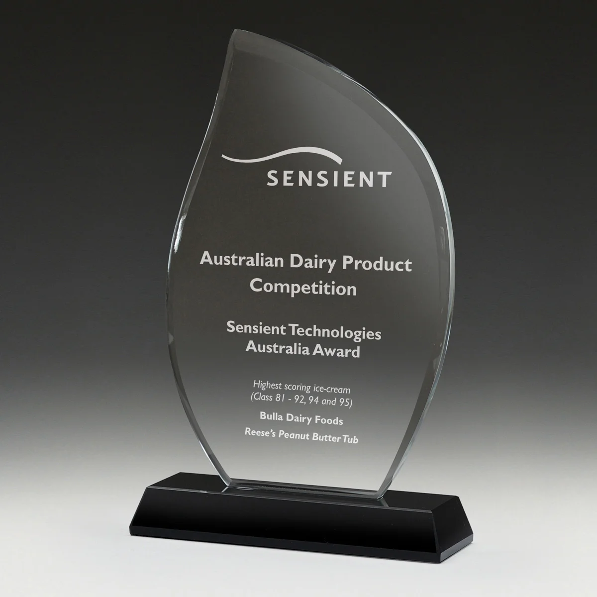 ck476a-grey-bg Cirrus award with glass construction