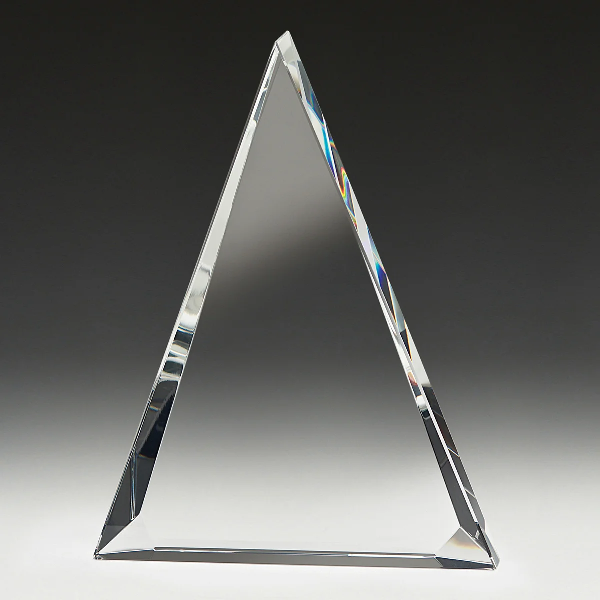cc103s-grey-bg Crystal delta with crystal construction