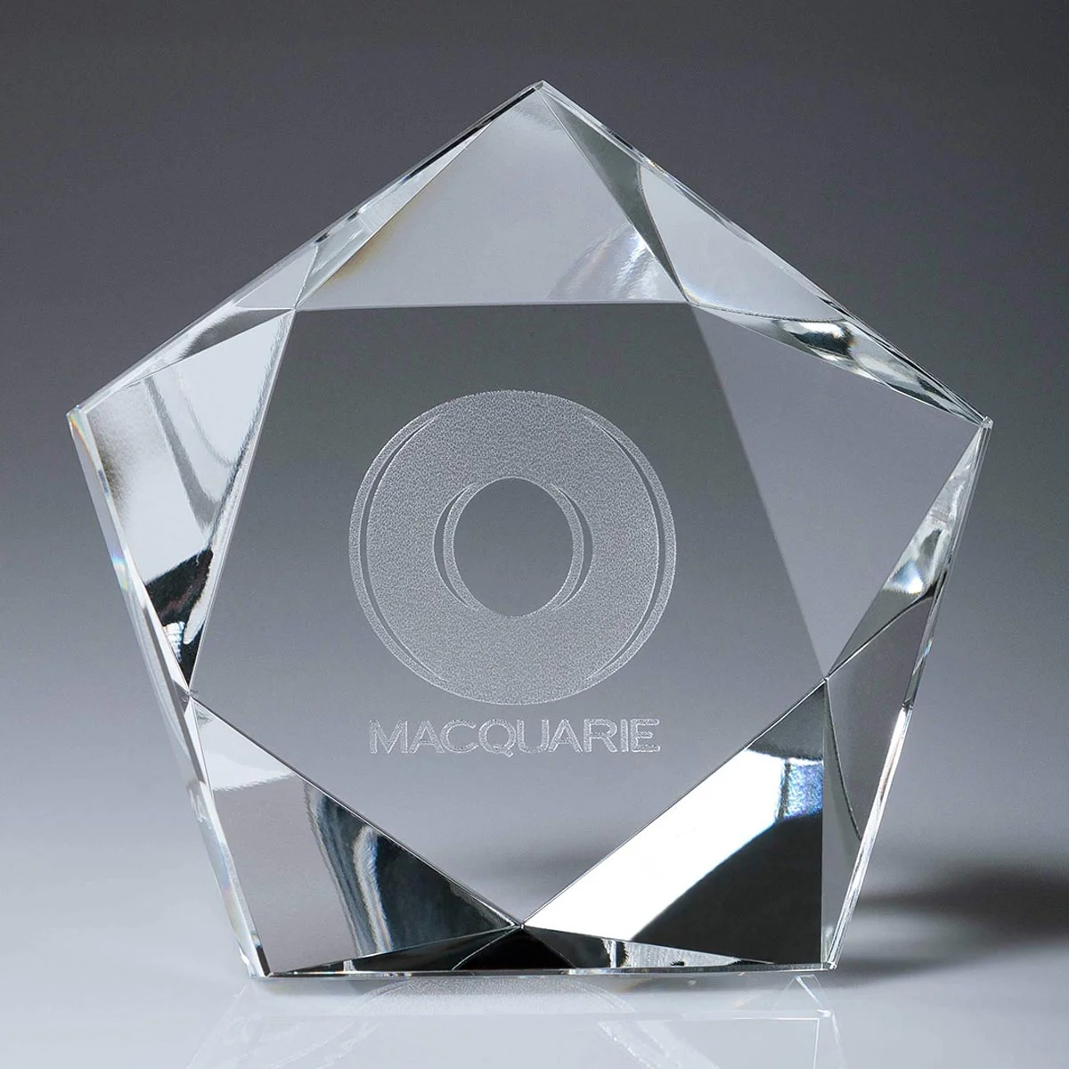 cc573l-grey-bg Crystal star paperweight with crystal construction