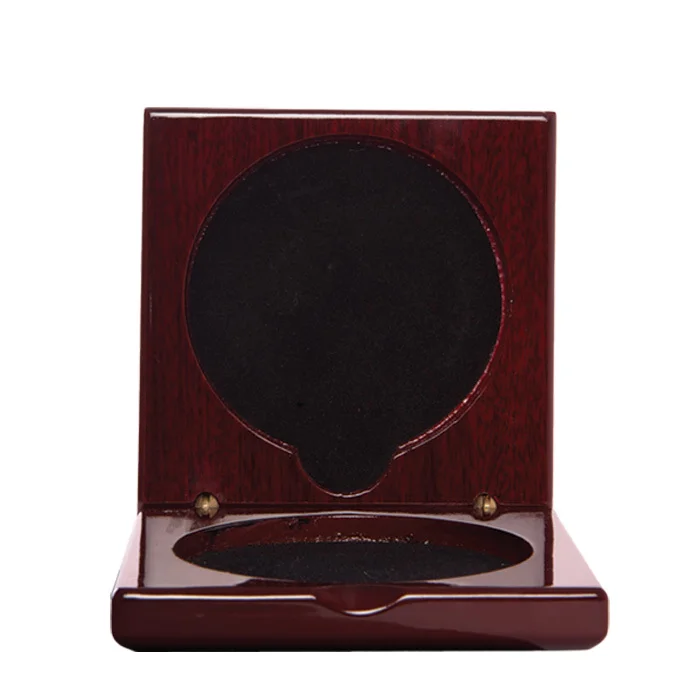1404-3wg-woodgrain Woodgrain medal case with res / ilient construction